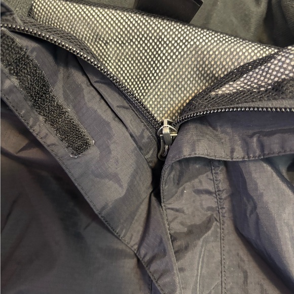 The North Face Women’s Black HyVent Hooded Rain Windbreaker Jacket Size XXL - Picture 10 of 11